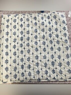 Serena & Lily Artichoke Quilted Euro Sham Navy Blue White 26x26 Cotton